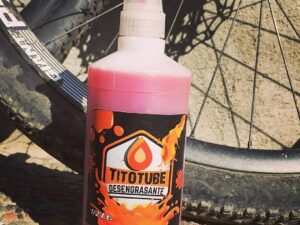 TITO TUBE - Desengrasante bicicletas- 1 L