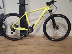 Usada - Teknial Quagga de Carbono Talle L